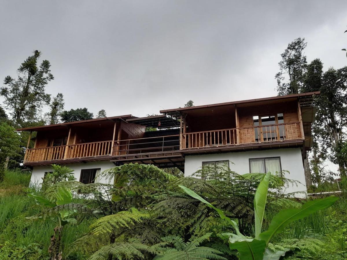 Sendero De Las Aves Mindo Exterior photo